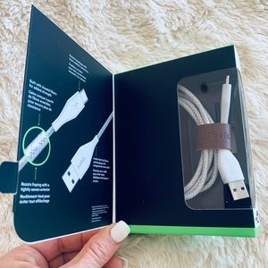 Belkin-Duratek Plus Cable +Strap